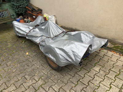 Fahrgestell draussen gelagert